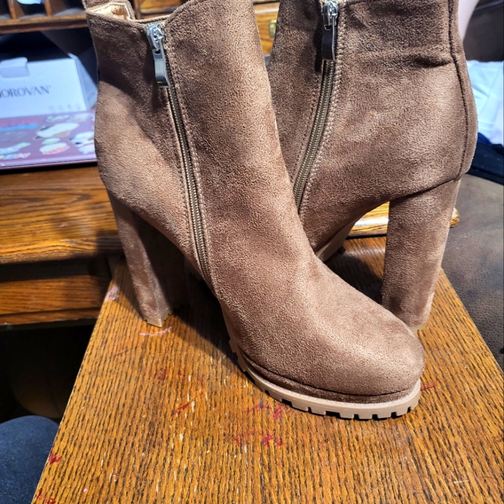 Brown ankle boots